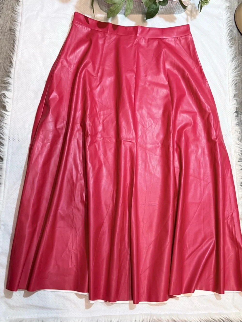 SHEIN Glossy Red A-Line Maxi Skirt - Picture 4 of 7
